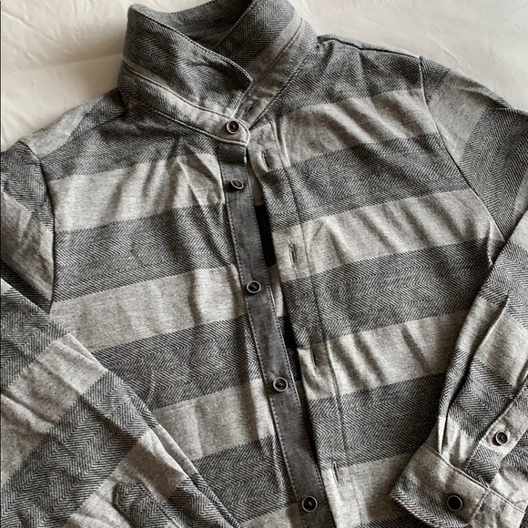 Zara button down! - Picture 2 of 3